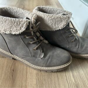 Sonoma Women's Lace-Up Ankle Boots - Taupe